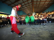 Clowns Without Borders Project in Haiti - 