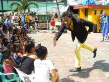 Clowns Without Borders Project in Philippines - 